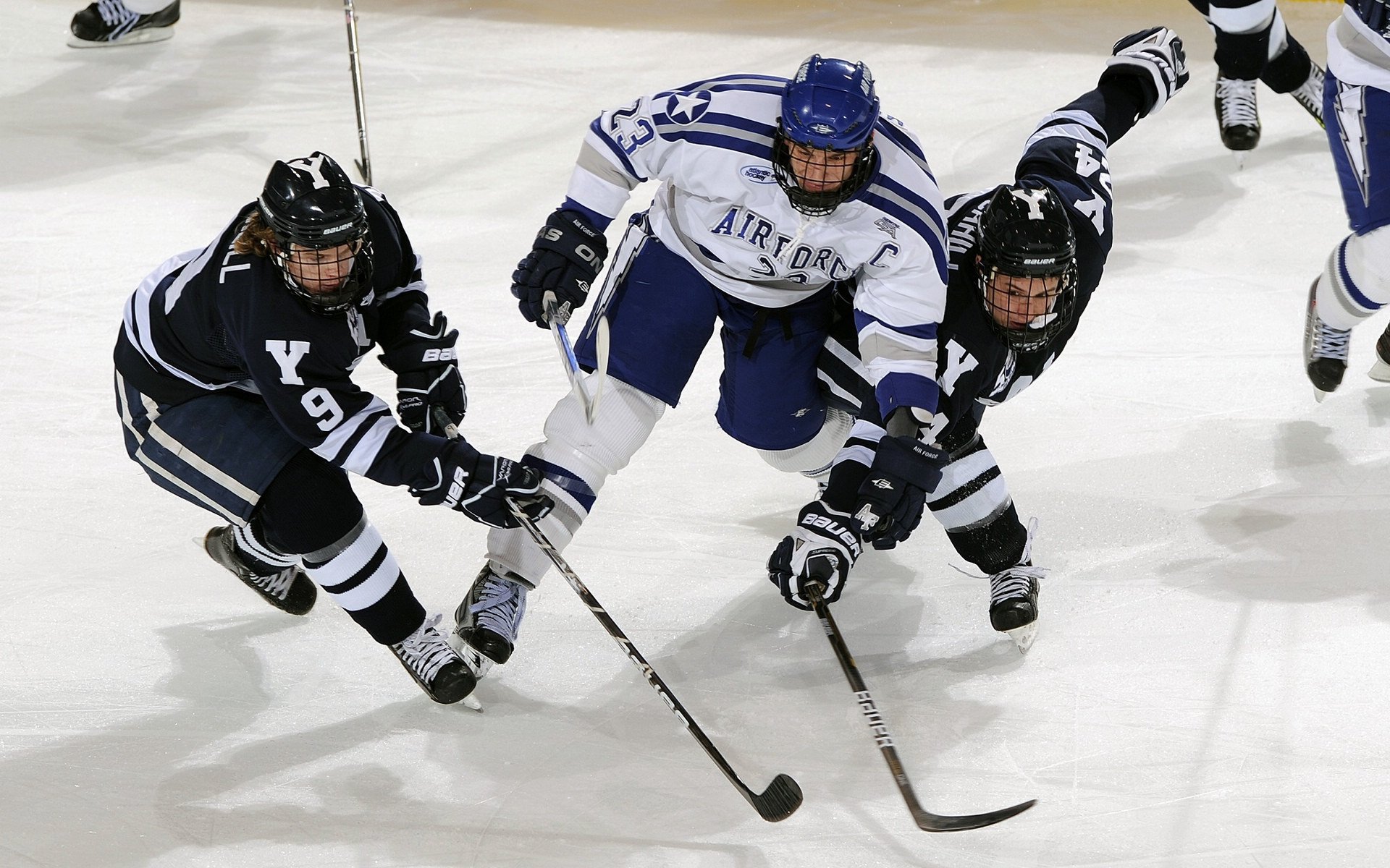 “一带一路”背景下青少年足球国际合作项目不断深化,行业持续走高